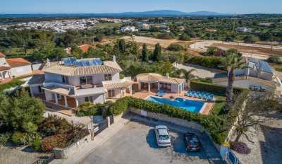 Villa For Sale in Praia Da Luz, Portugal