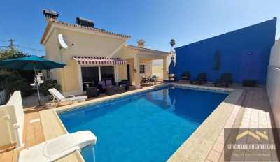 Villa For Sale in Carvoeiro, Portugal