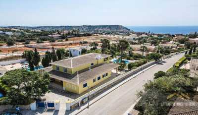 Villa For Sale in Praia Da Luz, Portugal