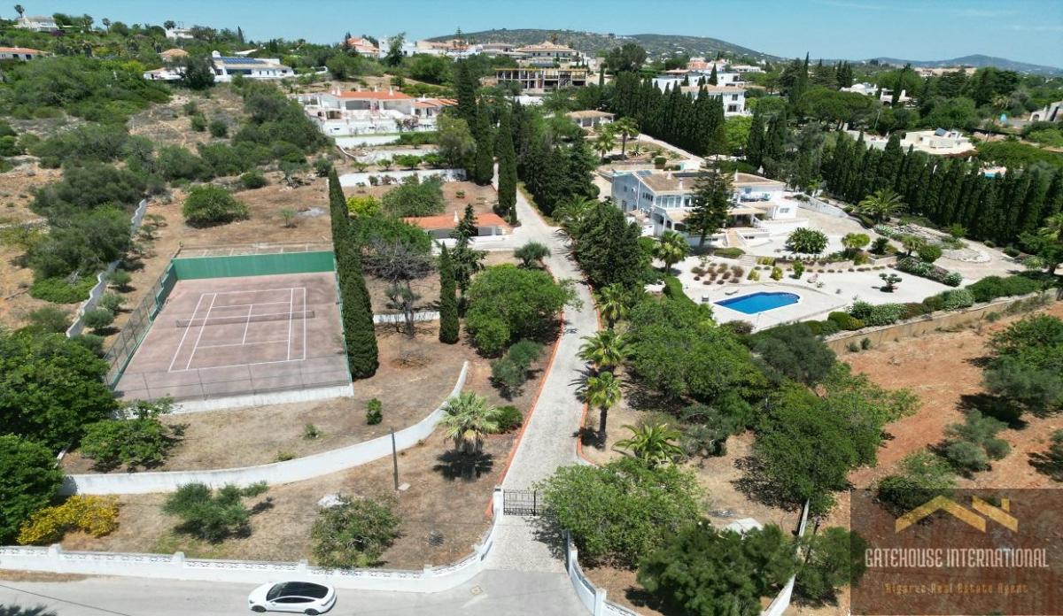 Picture of Villa For Sale in Almancil, Algarve, Portugal