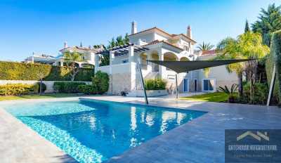 Villa For Sale in Almancil, Portugal