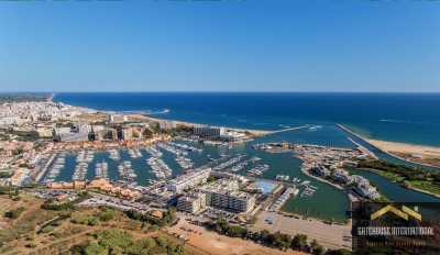 Villa For Sale in Vilamoura, Portugal