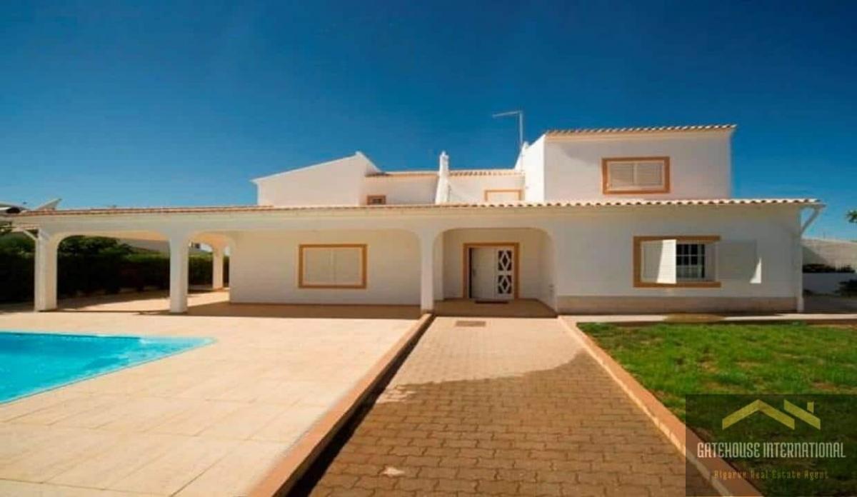 Picture of Villa For Sale in Albufeira, Algarve, Portugal