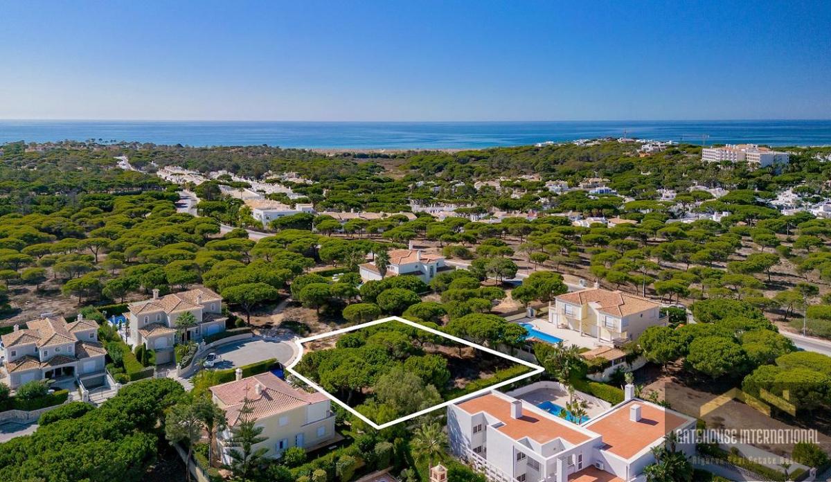 Picture of Residential Land For Sale in Quinta Do Lago, Algarve, Portugal