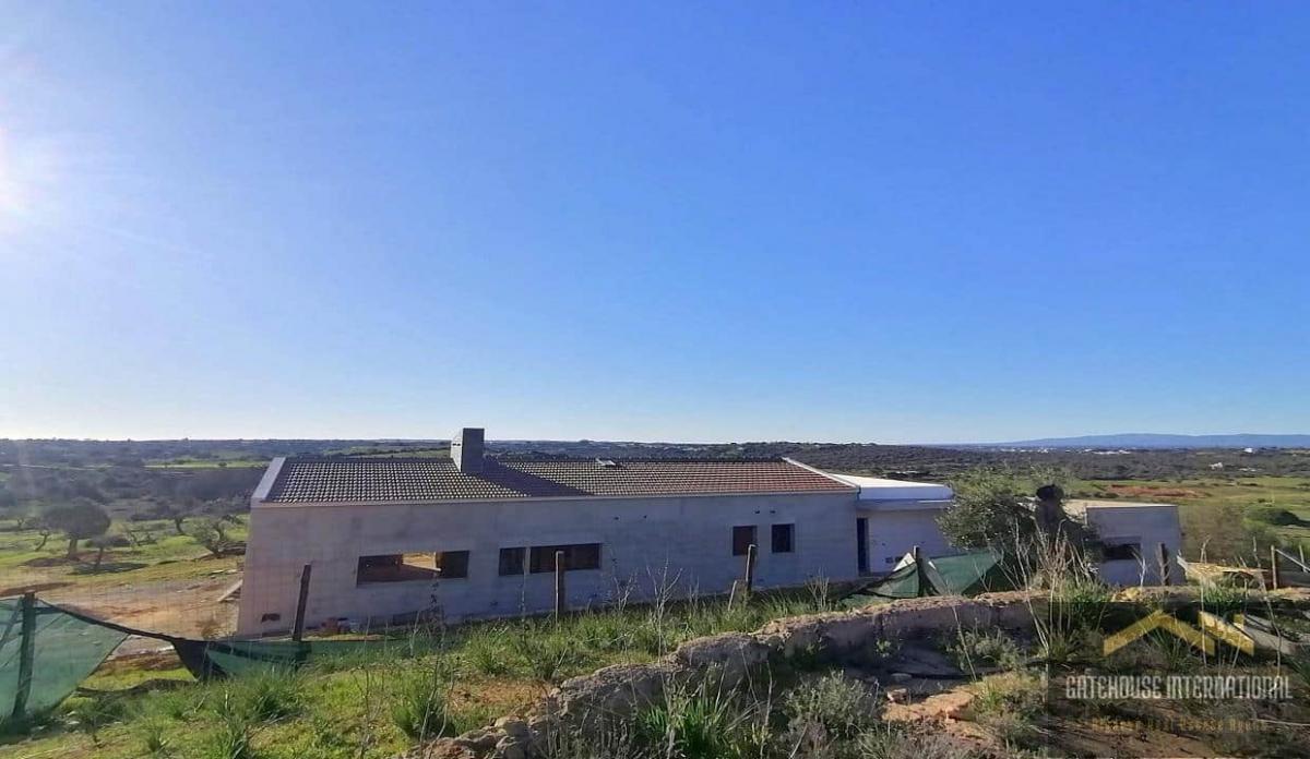 Picture of Villa For Sale in Silves, Algarve, Portugal