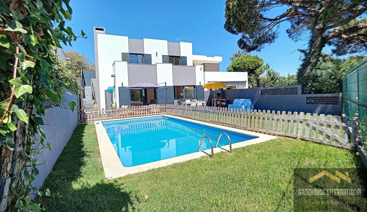 Picture of Villa For Sale in Albufeira, Algarve, Portugal