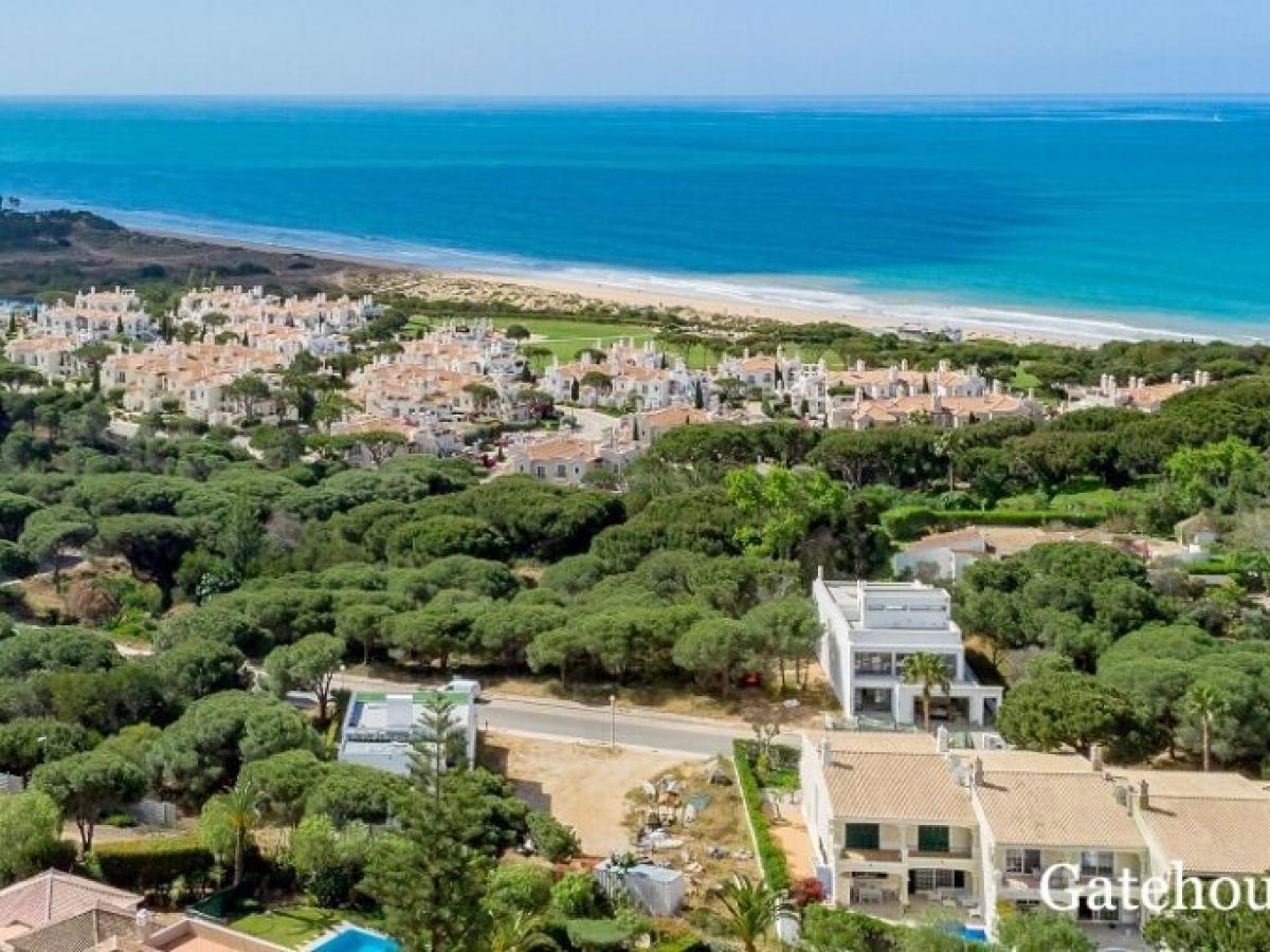 Picture of Residential Land For Sale in Vale Do Lobo, Algarve, Portugal