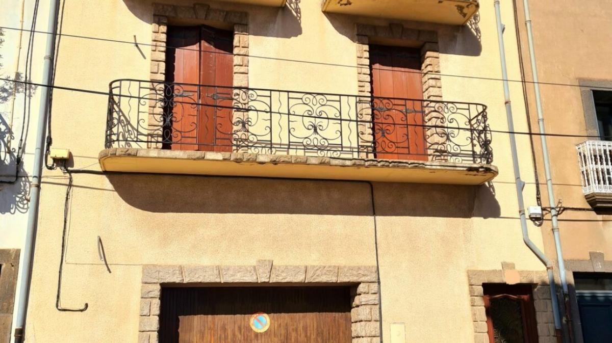 Picture of Home For Sale in Beziers, Languedoc Roussillon, France