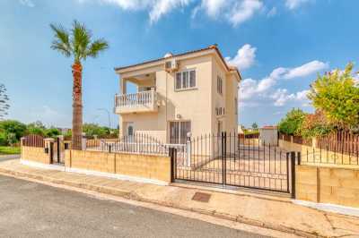 Villa For Sale in Ayia Thekla, Cyprus