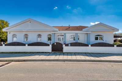 Bungalow For Sale in 