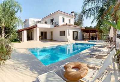 Villa For Sale in 