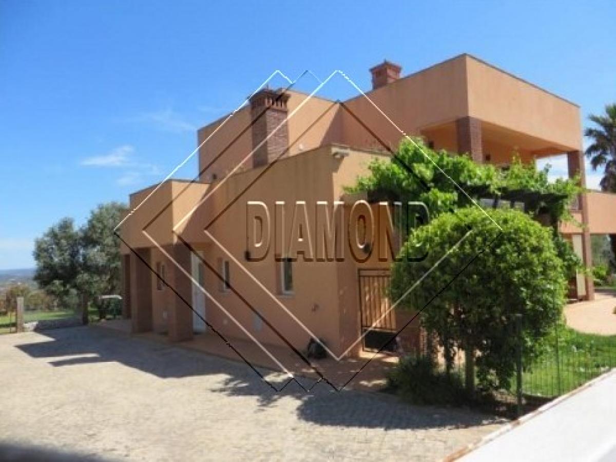 Picture of Villa For Sale in Lagos, Algarve, Portugal