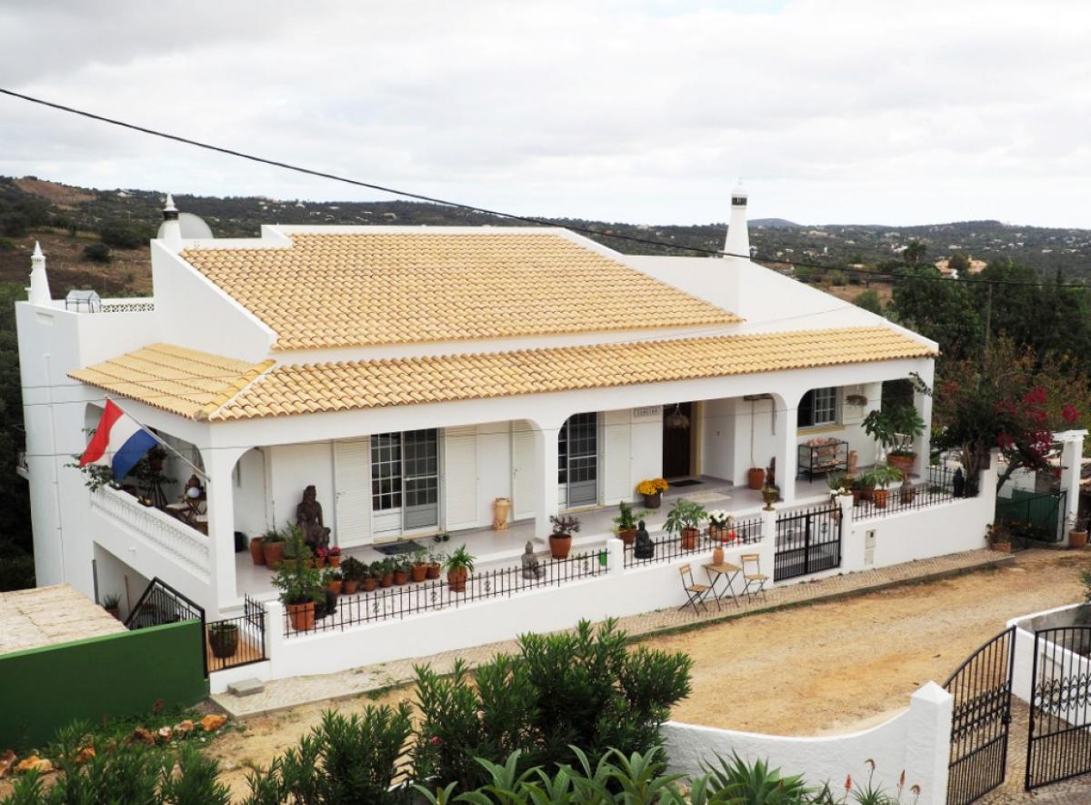 Picture of Home For Sale in Loule, Faro, Portugal