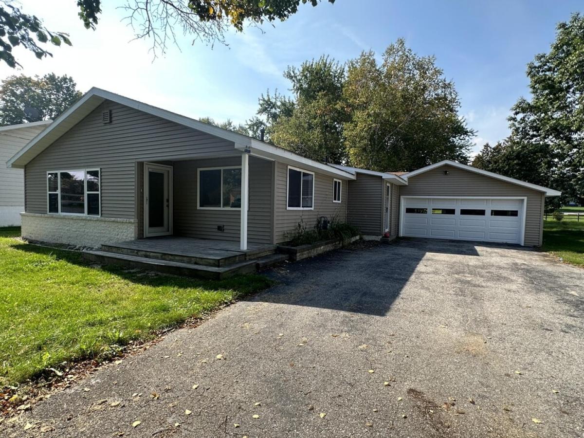 Picture of Home For Sale in Harrisville, Michigan, United States