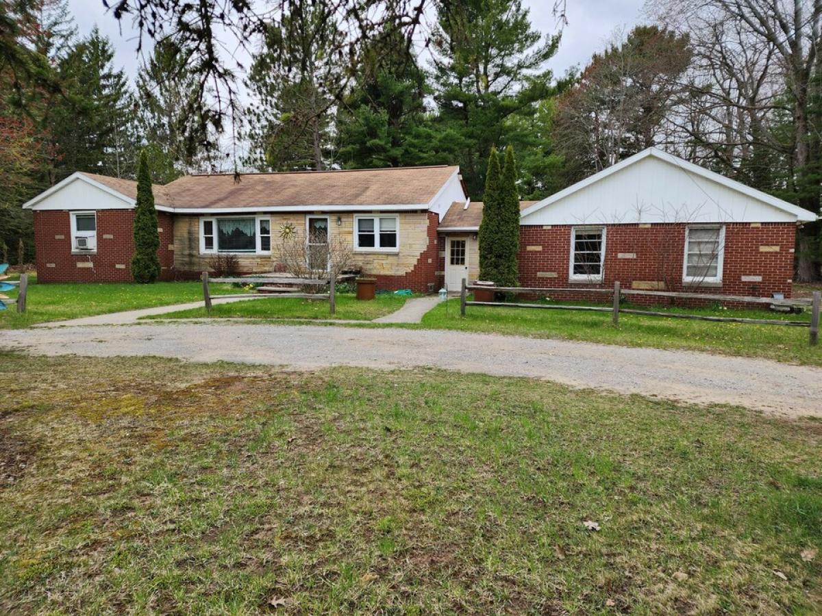 Picture of Home For Sale in Ossineke, Michigan, United States