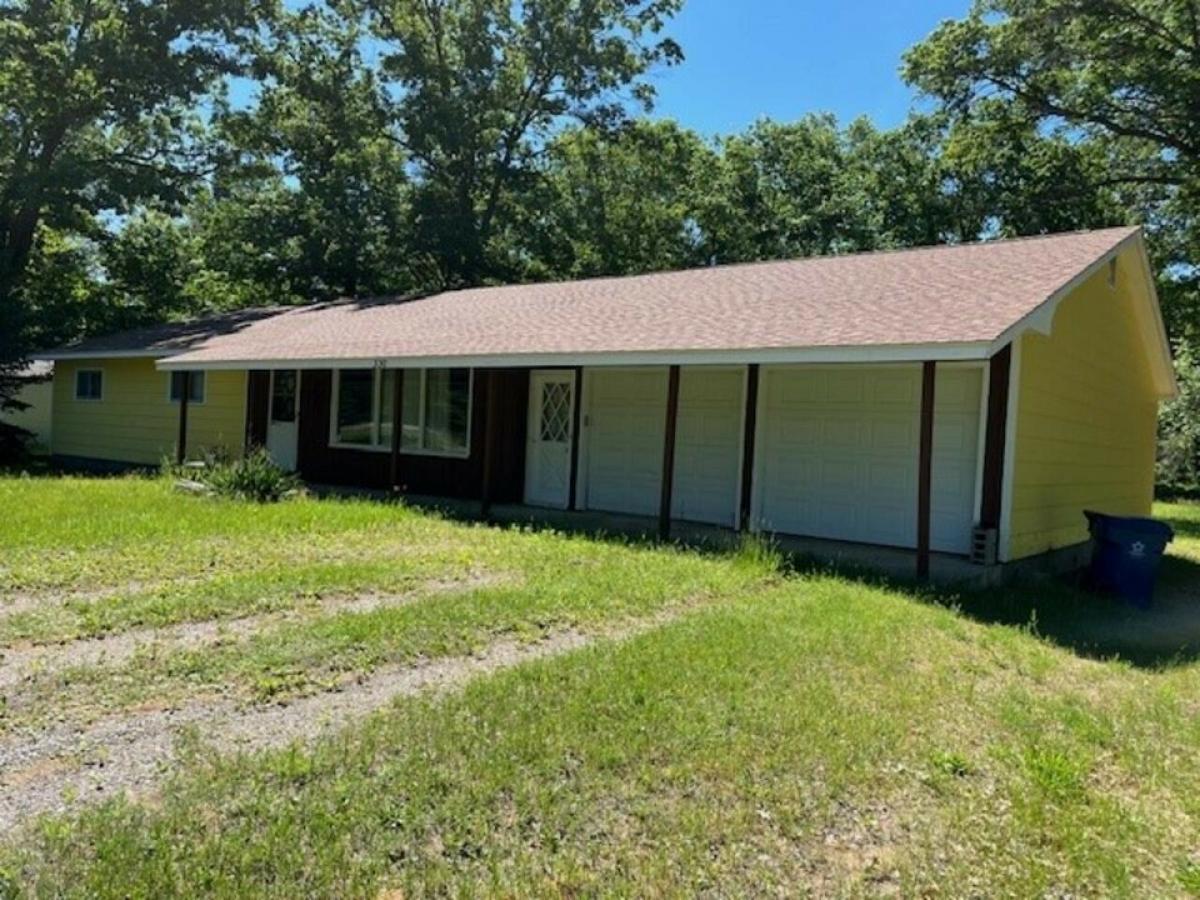 Picture of Home For Sale in Prudenville, Michigan, United States