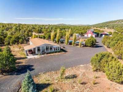 Home For Sale in Vernon, Arizona