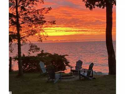 Home For Sale in East Tawas, Michigan