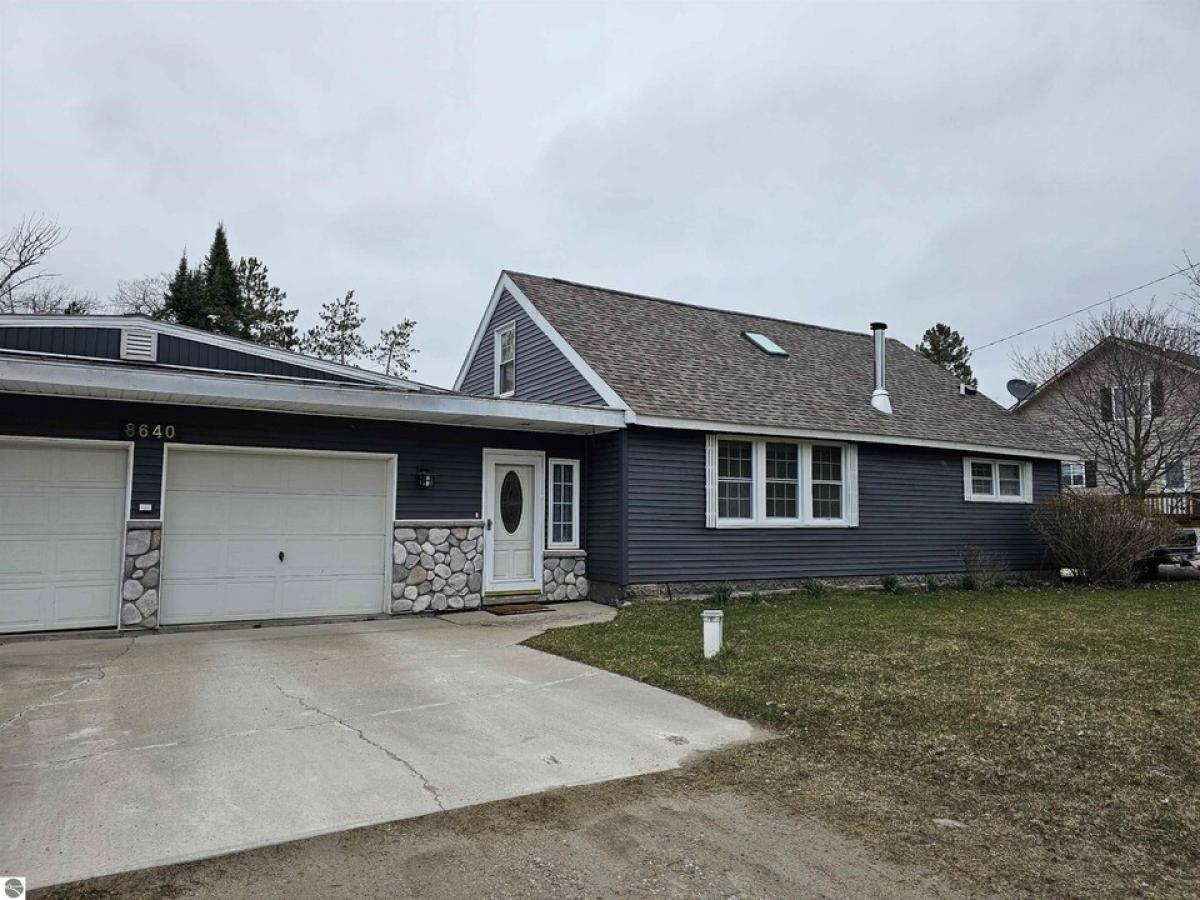 Picture of Home For Sale in Hale, Michigan, United States