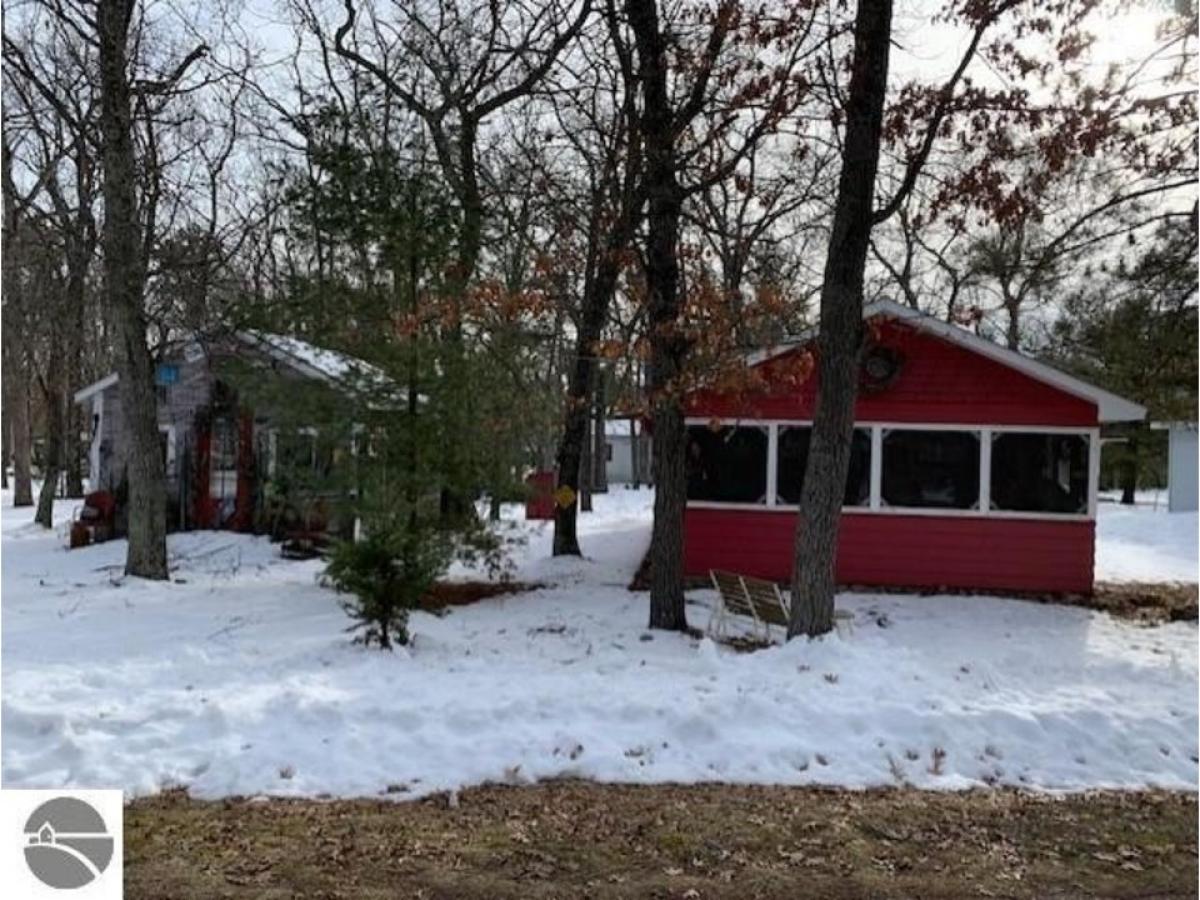 Picture of Home For Sale in National City, Michigan, United States