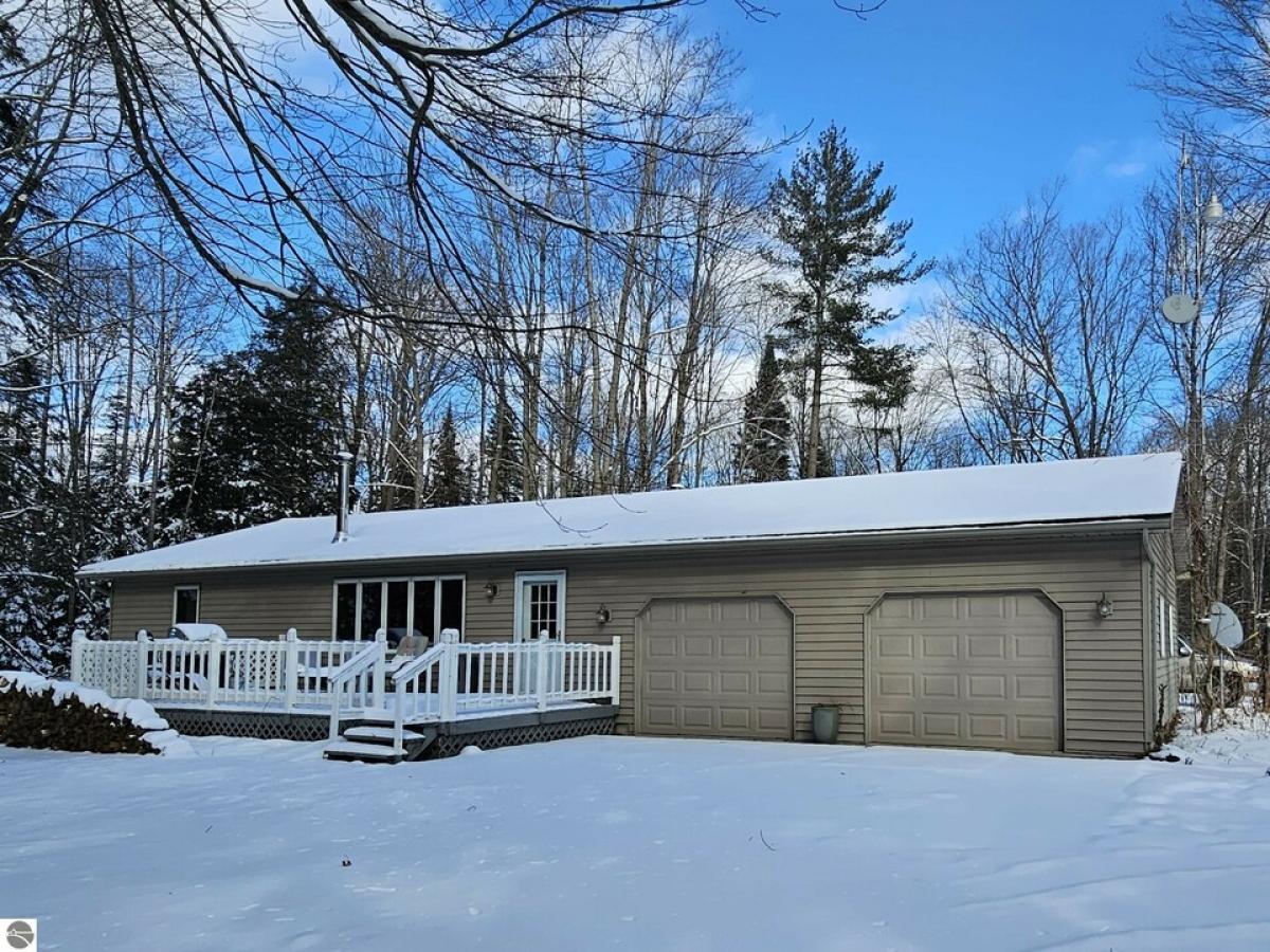 Picture of Home For Sale in Mikado, Michigan, United States