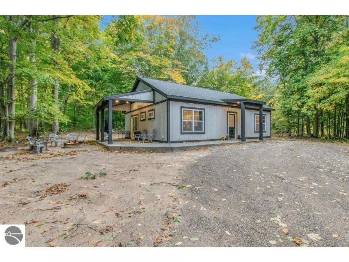 Picture of Home For Sale in Kingsley, Michigan, United States