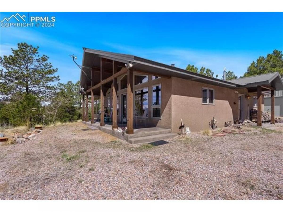 Picture of Home For Sale in Westcliffe, Colorado, United States