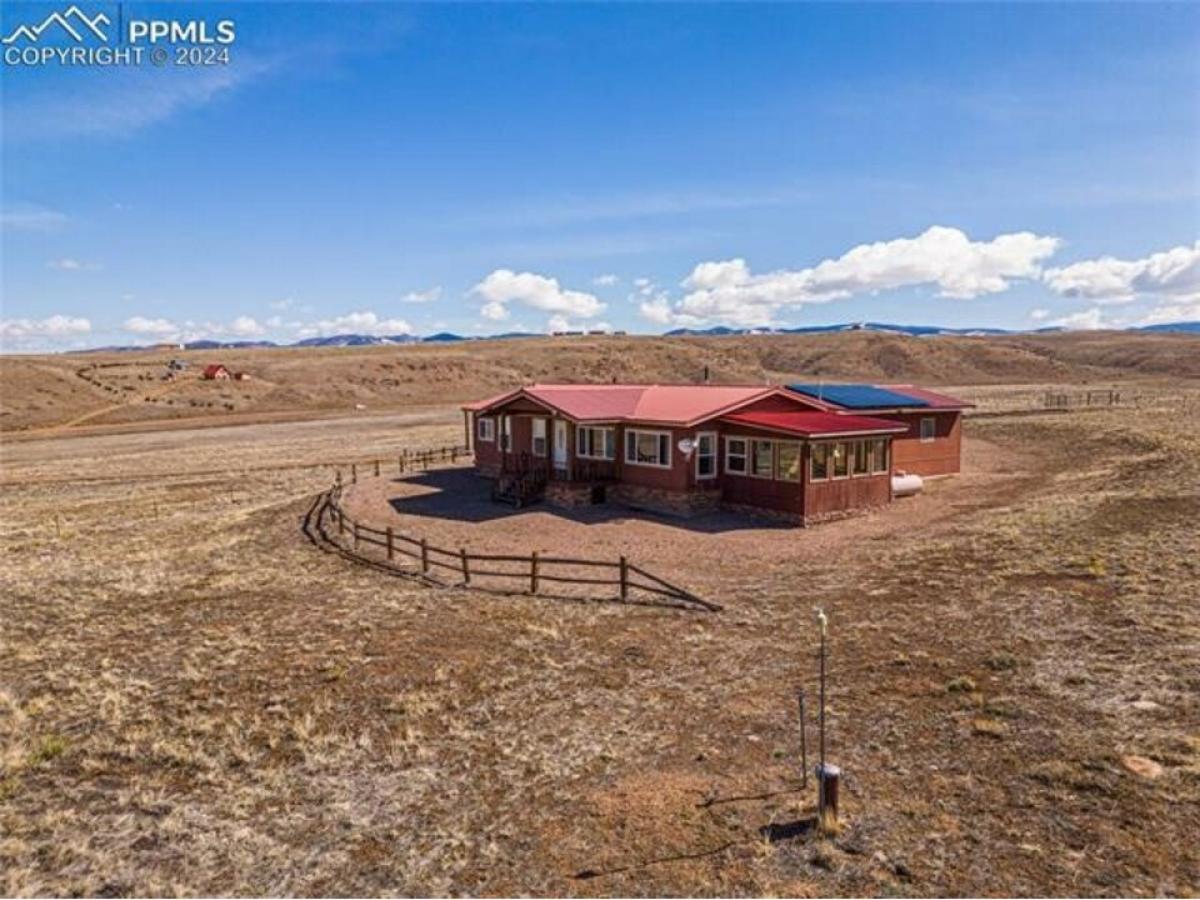 Picture of Home For Sale in Westcliffe, Colorado, United States