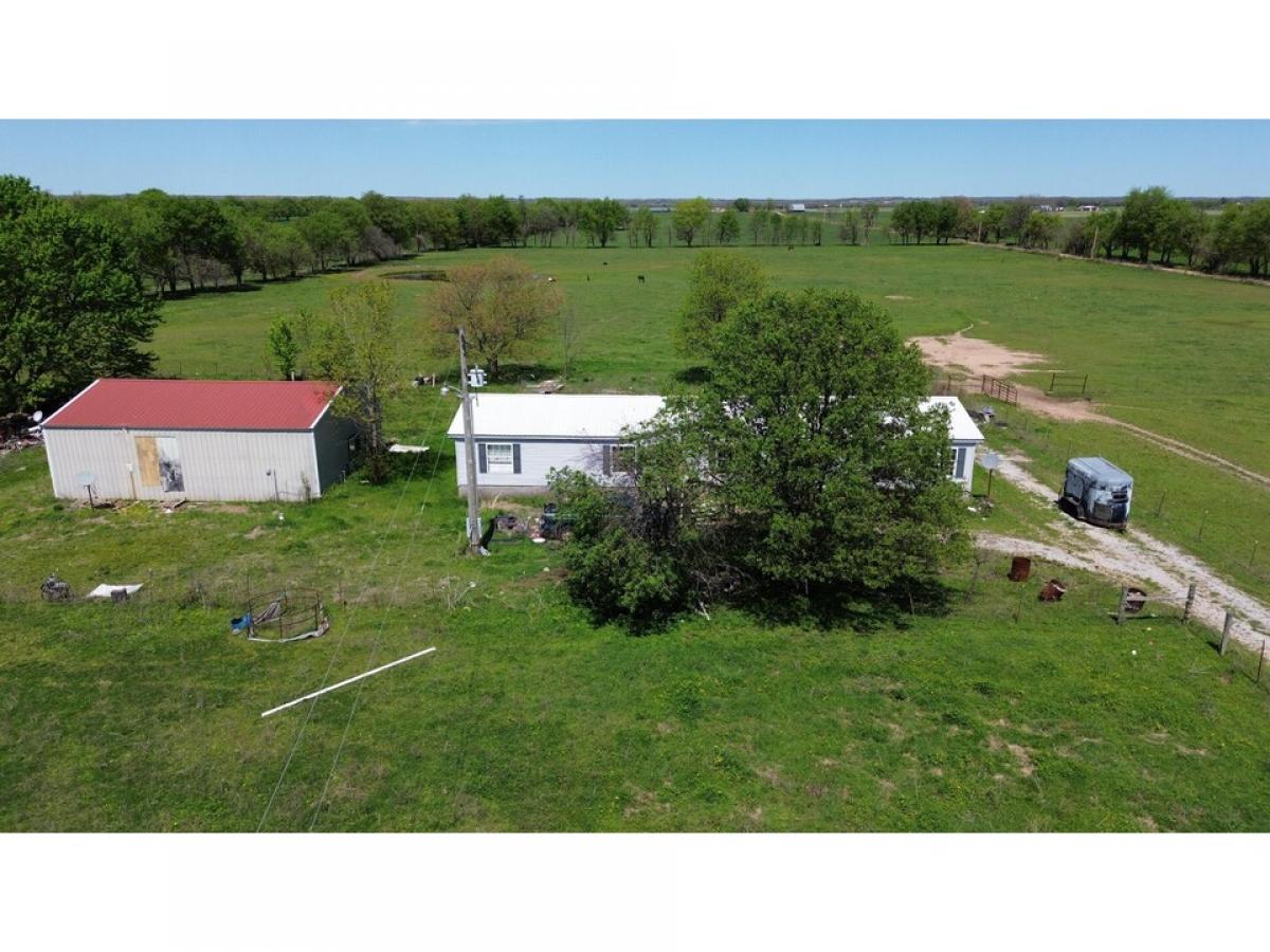 Picture of Home For Sale in Jay, Oklahoma, United States