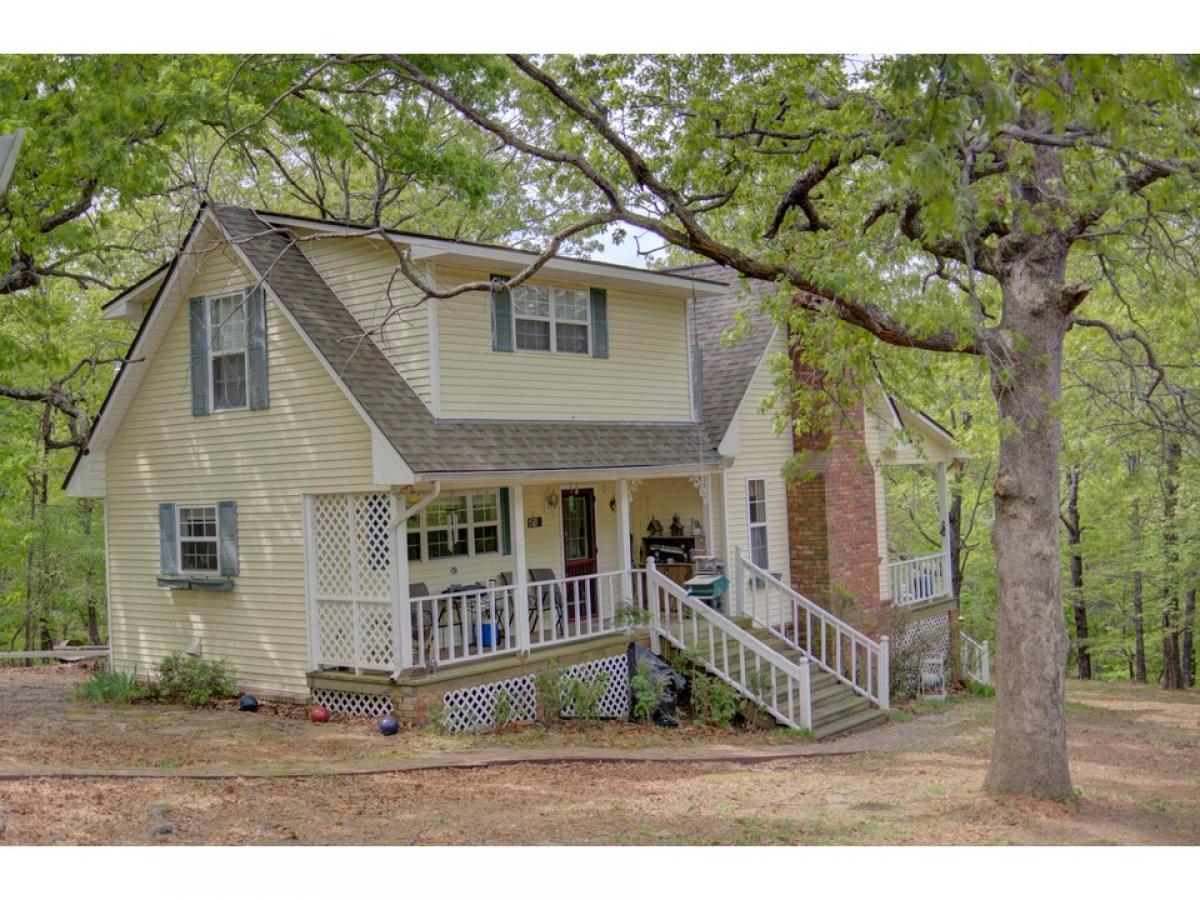 Picture of Home For Sale in Eucha, Oklahoma, United States