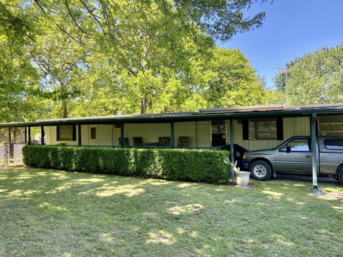 Picture of Home For Sale in Eucha, Oklahoma, United States
