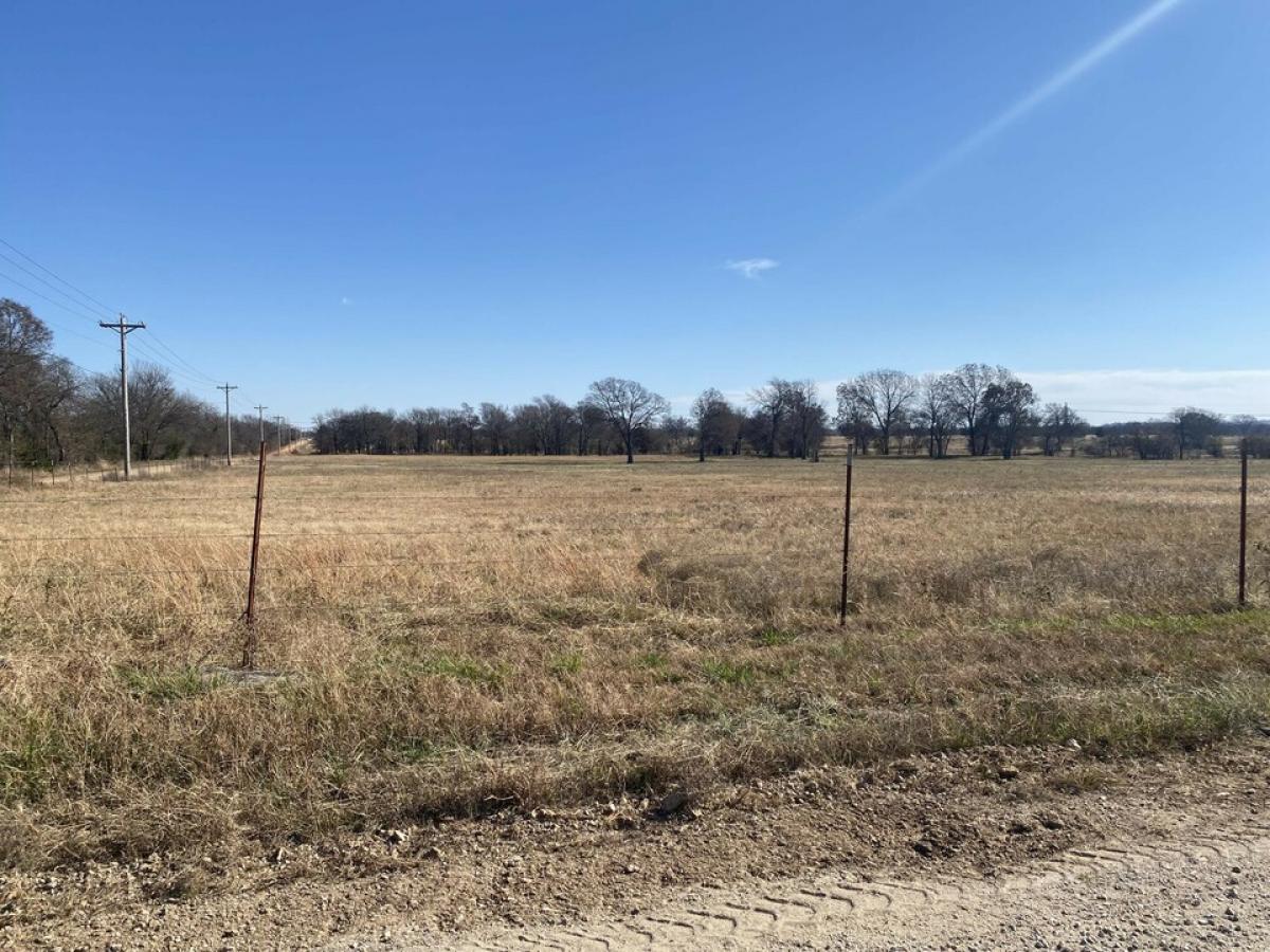 Picture of Residential Land For Sale in Vinita, Oklahoma, United States