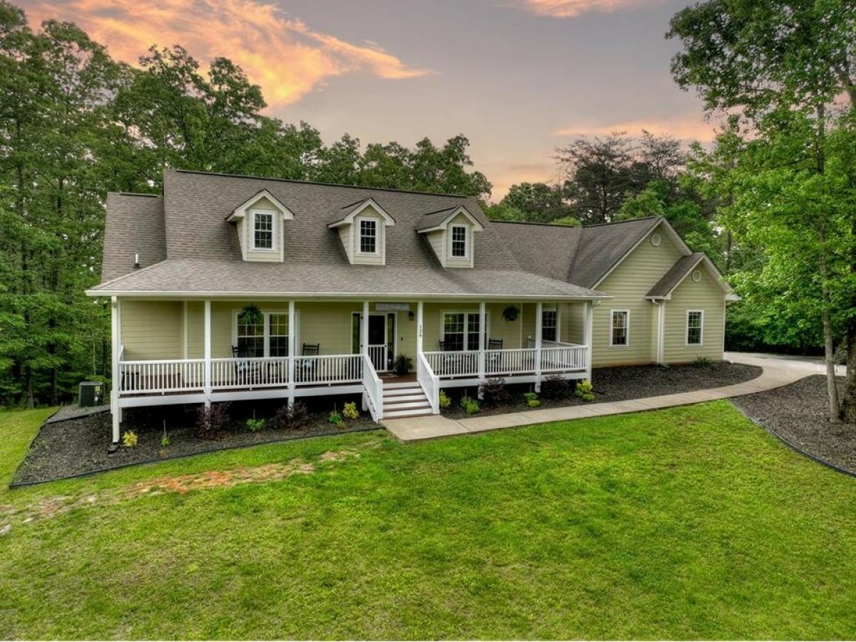 Picture of Home For Sale in McCaysville, Georgia, United States