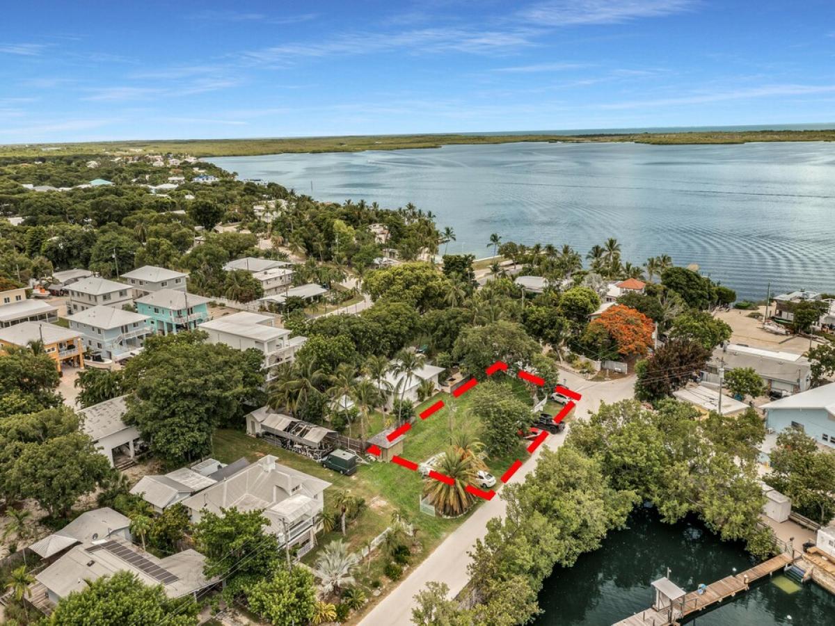 Picture of Residential Land For Sale in Key Largo, Florida, United States