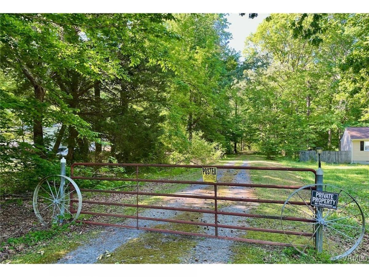 Picture of Home For Sale in Dewitt, Virginia, United States