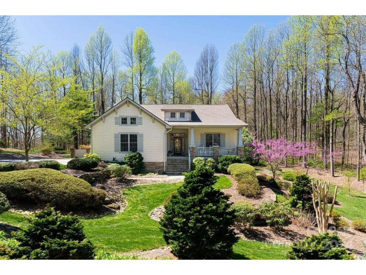 Picture of Home For Sale in Flat Rock, North Carolina, United States