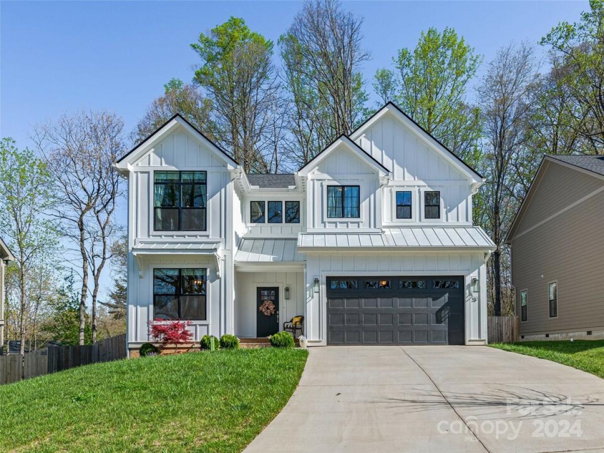 Picture of Home For Sale in Arden, North Carolina, United States