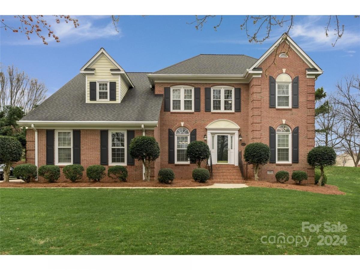 Picture of Home For Sale in Cornelius, North Carolina, United States