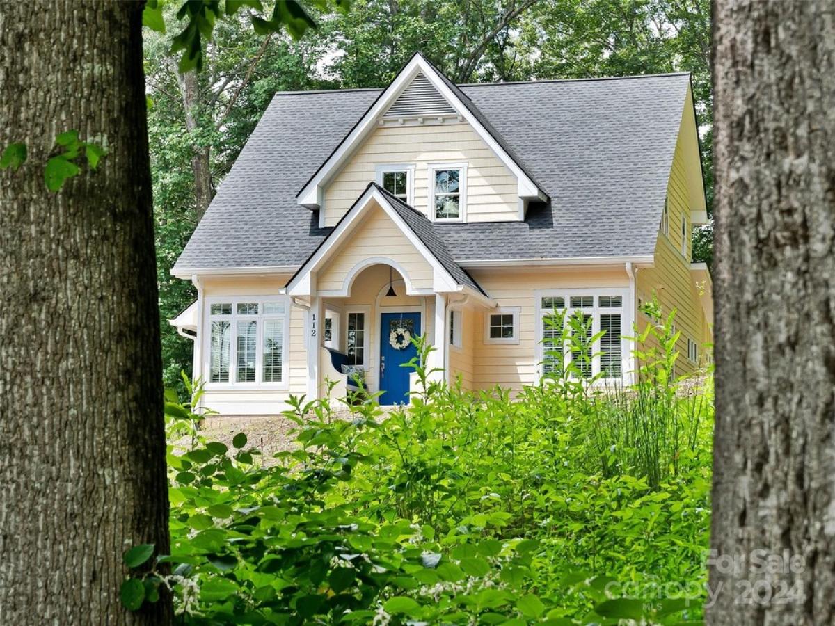 Picture of Home For Sale in Mills River, North Carolina, United States