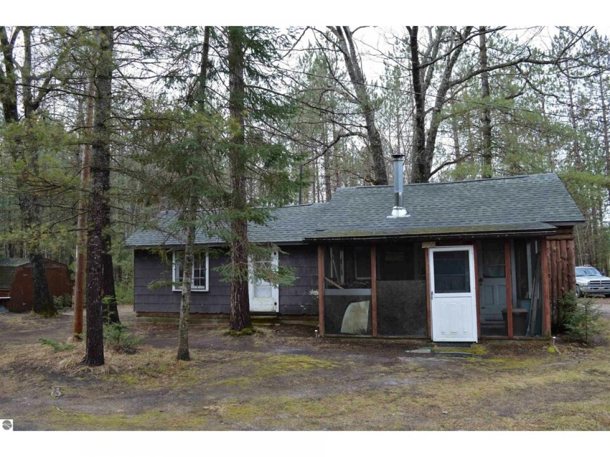 Picture of Home For Sale in Fife Lake, Michigan, United States