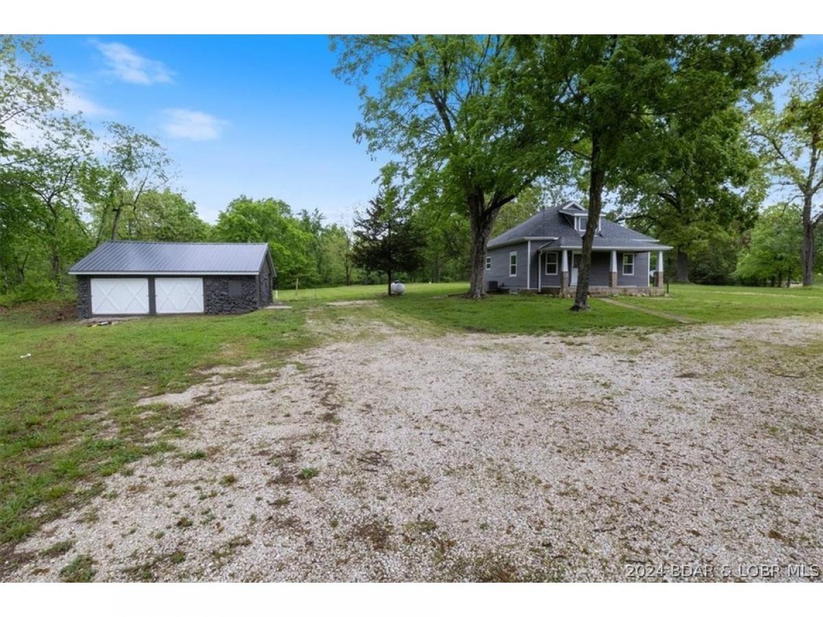 Picture of Home For Sale in Rocky Mount, Missouri, United States