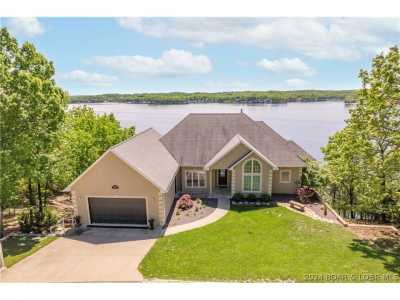 Home For Sale in Four Seasons, Missouri