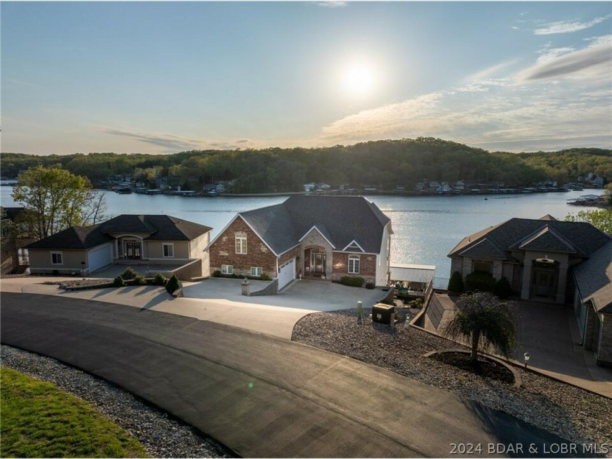 Picture of Home For Sale in Rocky Mount, Missouri, United States