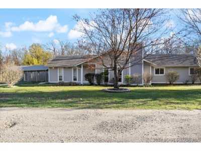 Home For Sale in Linn Creek, Missouri