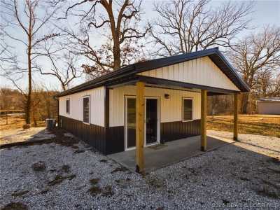 Home For Sale in Versailles, Missouri