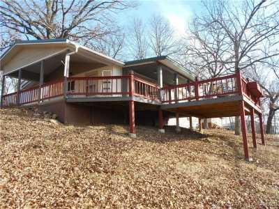 Home For Sale in Laurie, Missouri