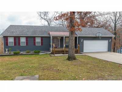 Home For Sale in Linn Creek, Missouri