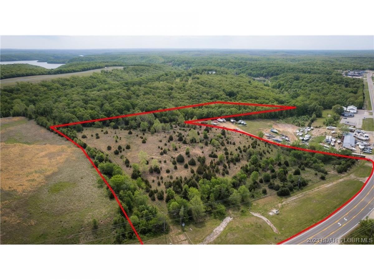 Picture of Residential Land For Sale in Osage Beach, Missouri, United States