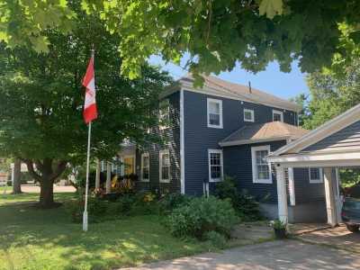 Home For Sale in Windsor, Canada