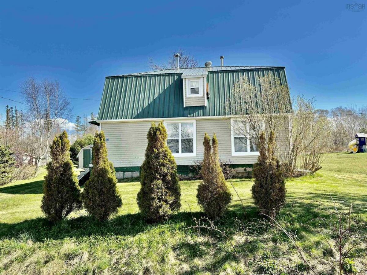 Picture of Home For Sale in Noel, Nova Scotia, Canada